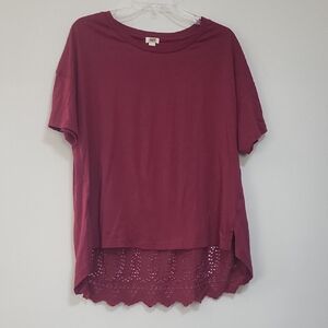 TINY Burgandy Red Cotton Embroidered Back Hi-Low Short Sleeve Tee